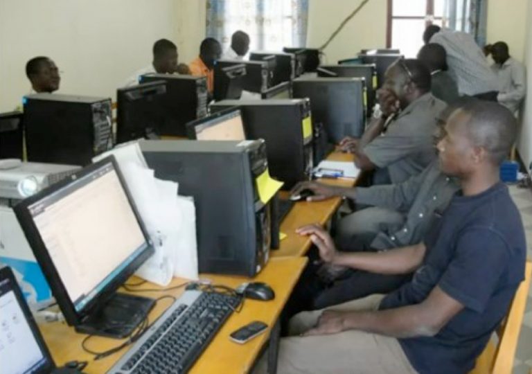 Informatici Senza Frontiere con Incomedia per insegnare il Web in Ciad