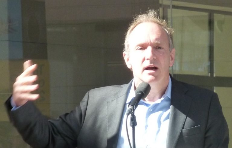 Berners-Lee: con la politica il Web potrebbe perdere neutralità